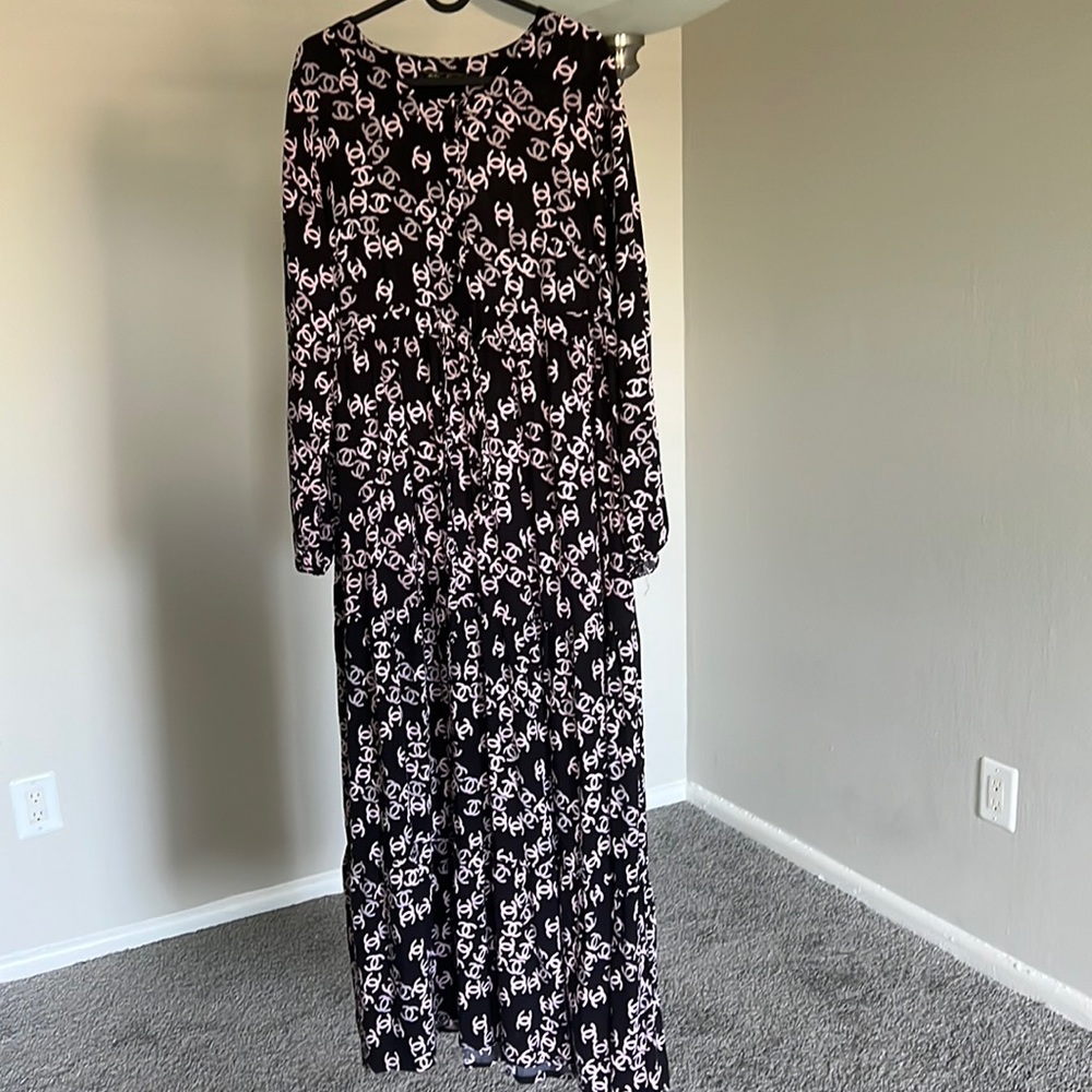 Use Turkish dresses, size L